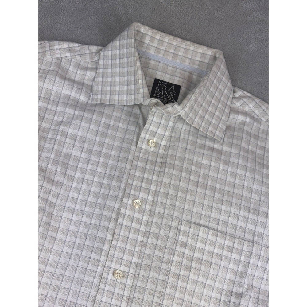 Jos A Bank Men's Medium Long Sleeve Button Up Spread Collar Shirt Signature MED